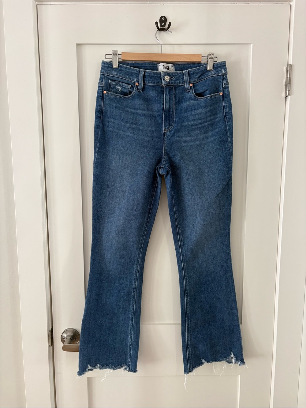 Paige Claudine Jeans Medium Wash Raw Hem Stretch Denim ankle flare Sz 29